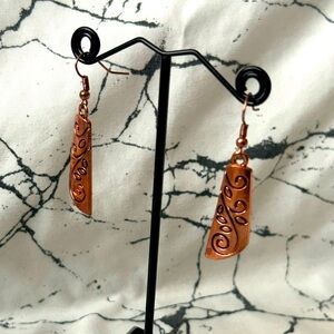 Copper toned drop earrings